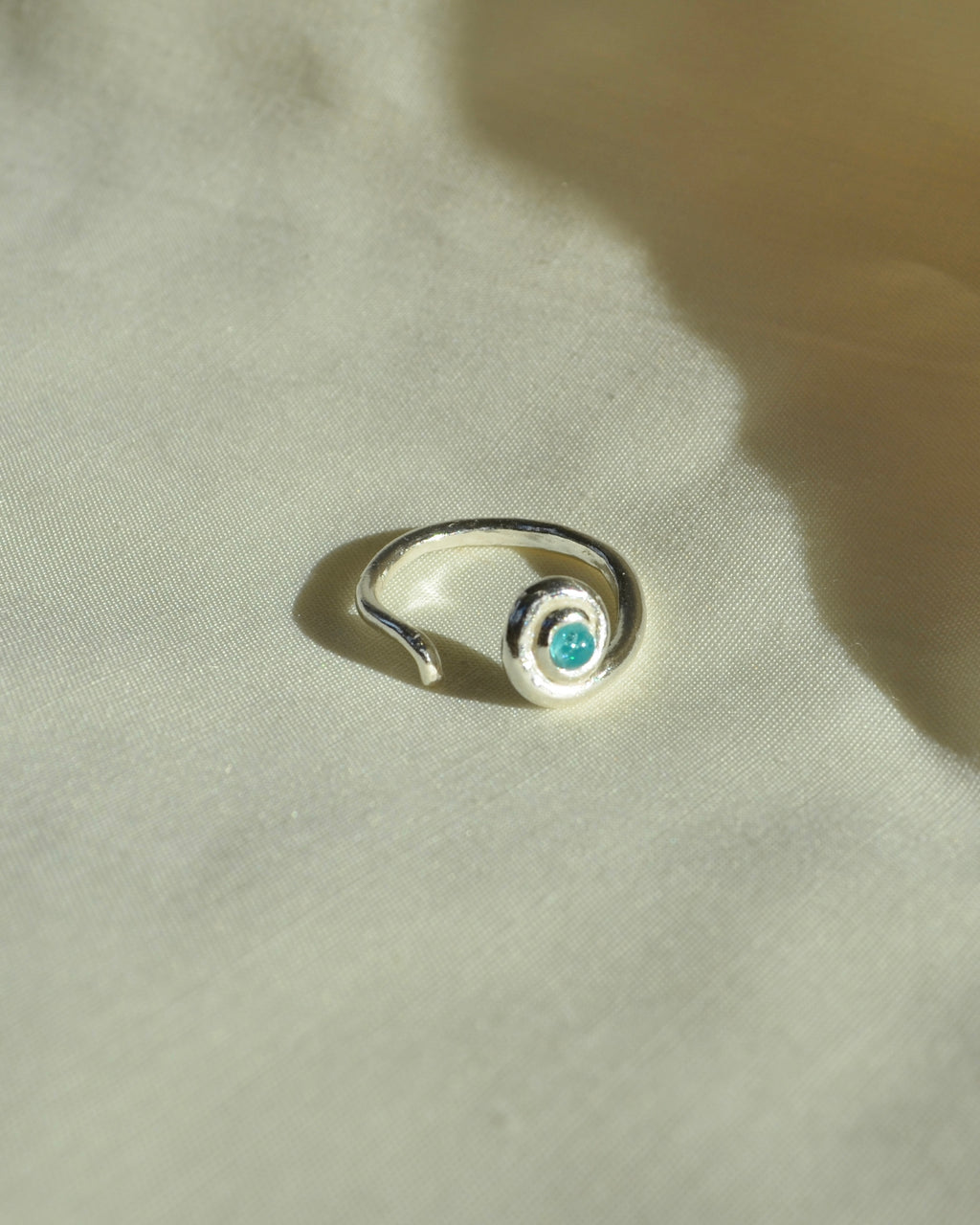 blue elio ring