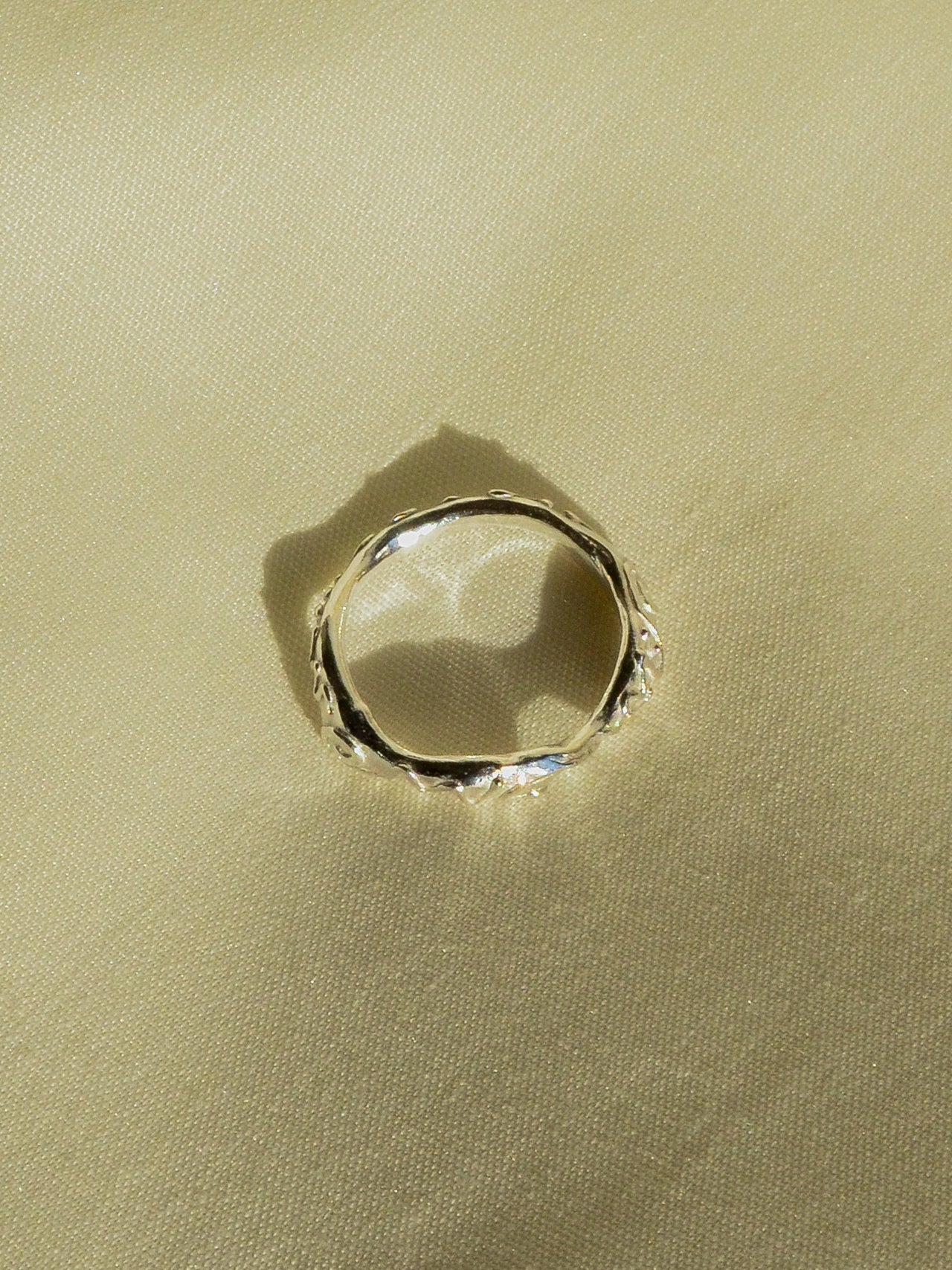 romantic slim ring