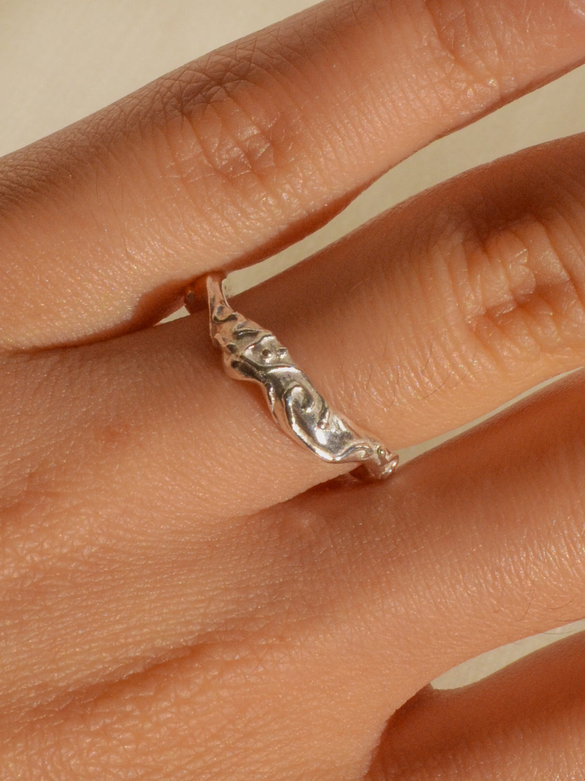 romantic slim ring