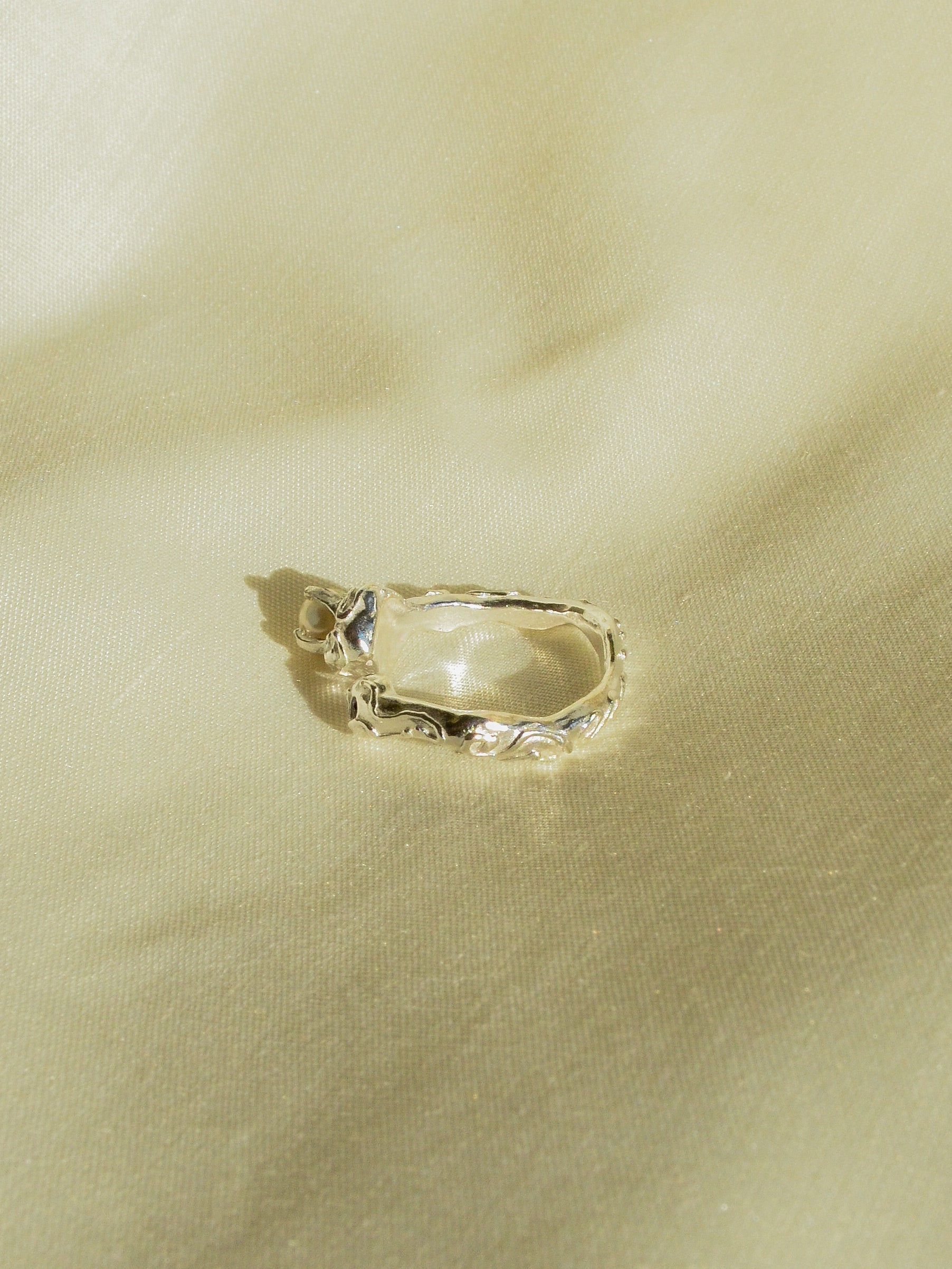 romantic pearl ring (size 7)