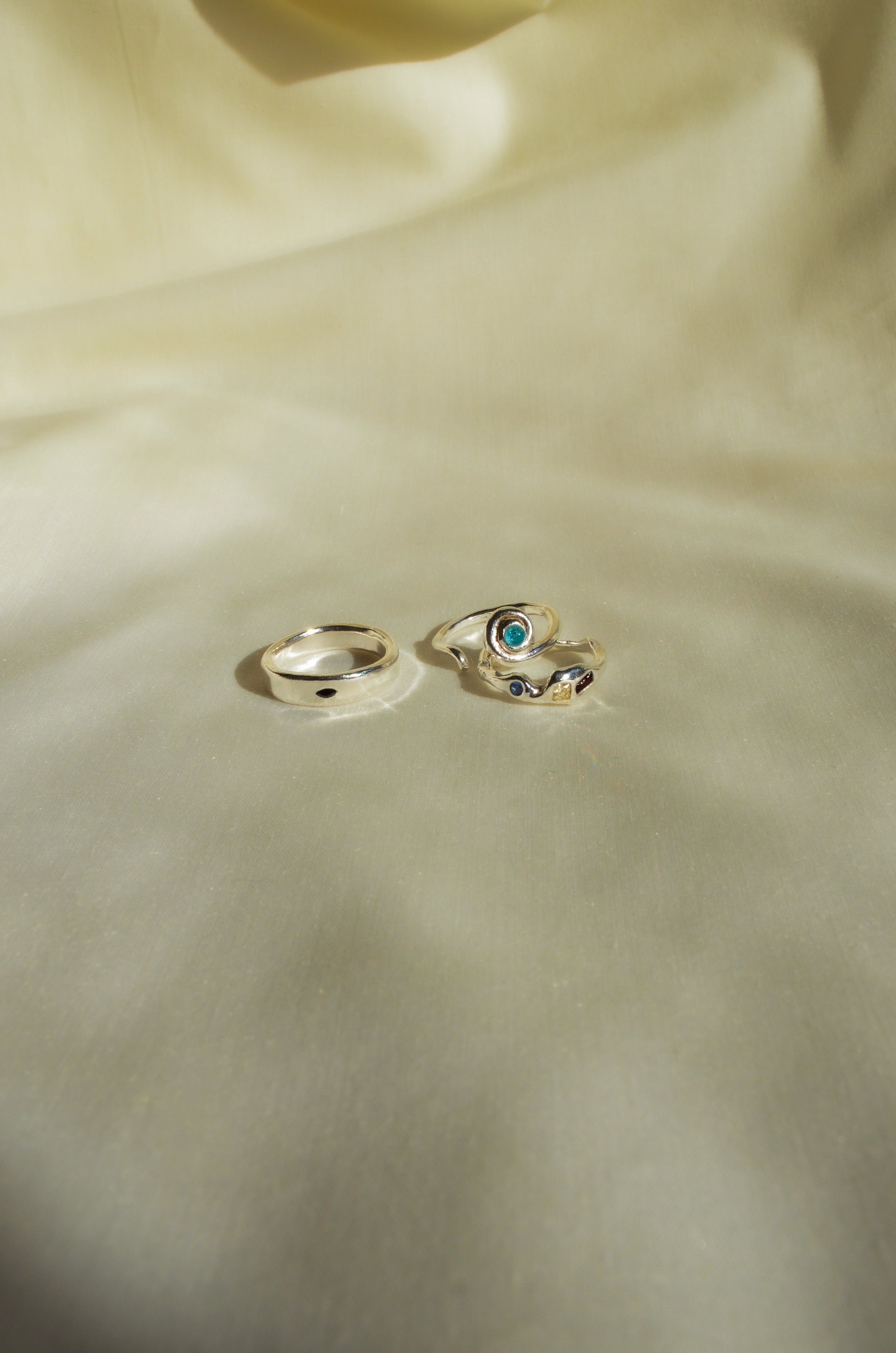 blue elio ring (size 6.5)