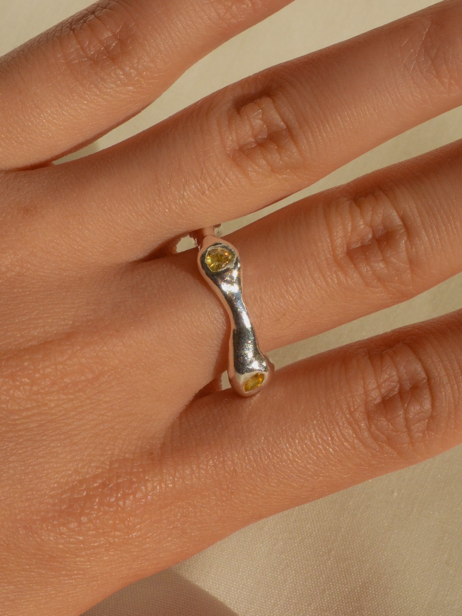 yellow drop ring (size 6)