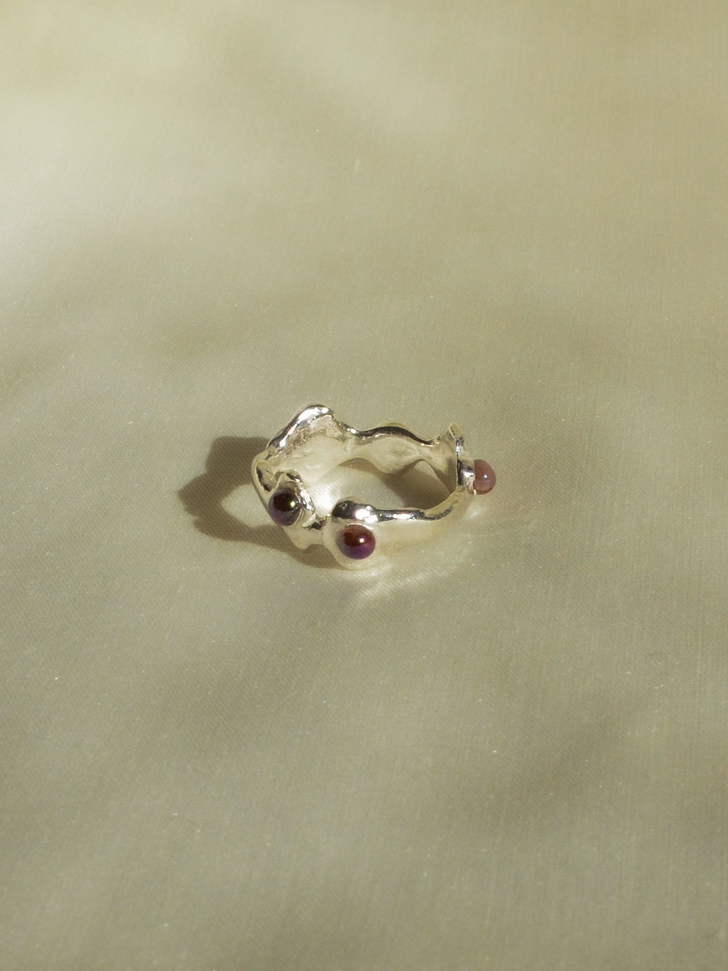 iridescent bouba ring