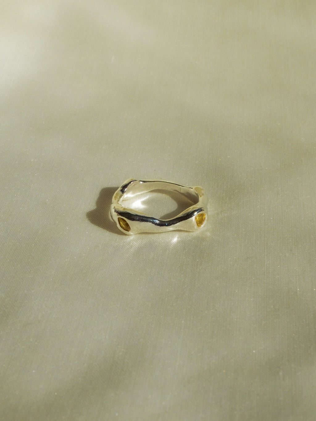 yellow drop ring (size 6)