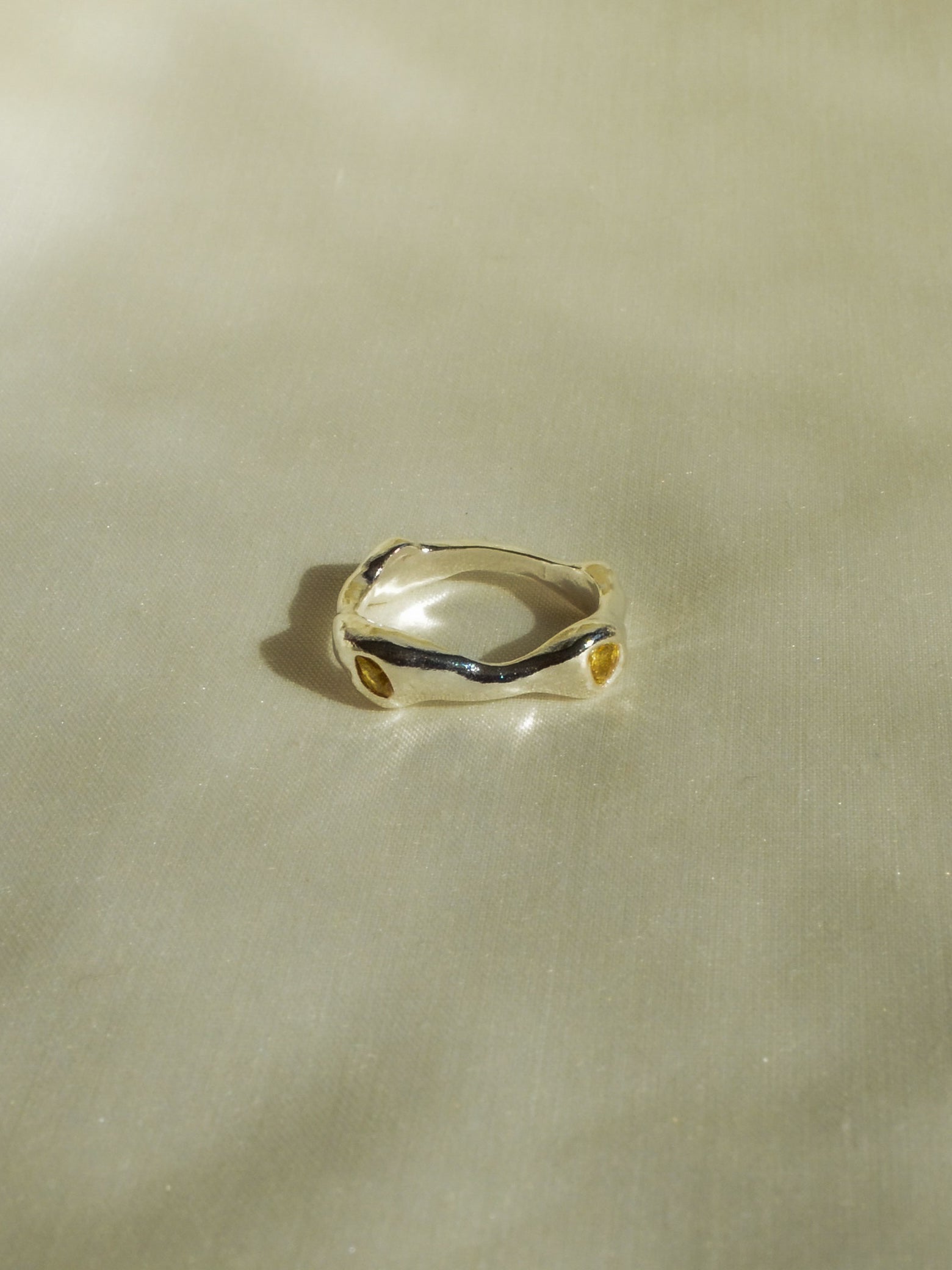 yellow drop ring (size 6)