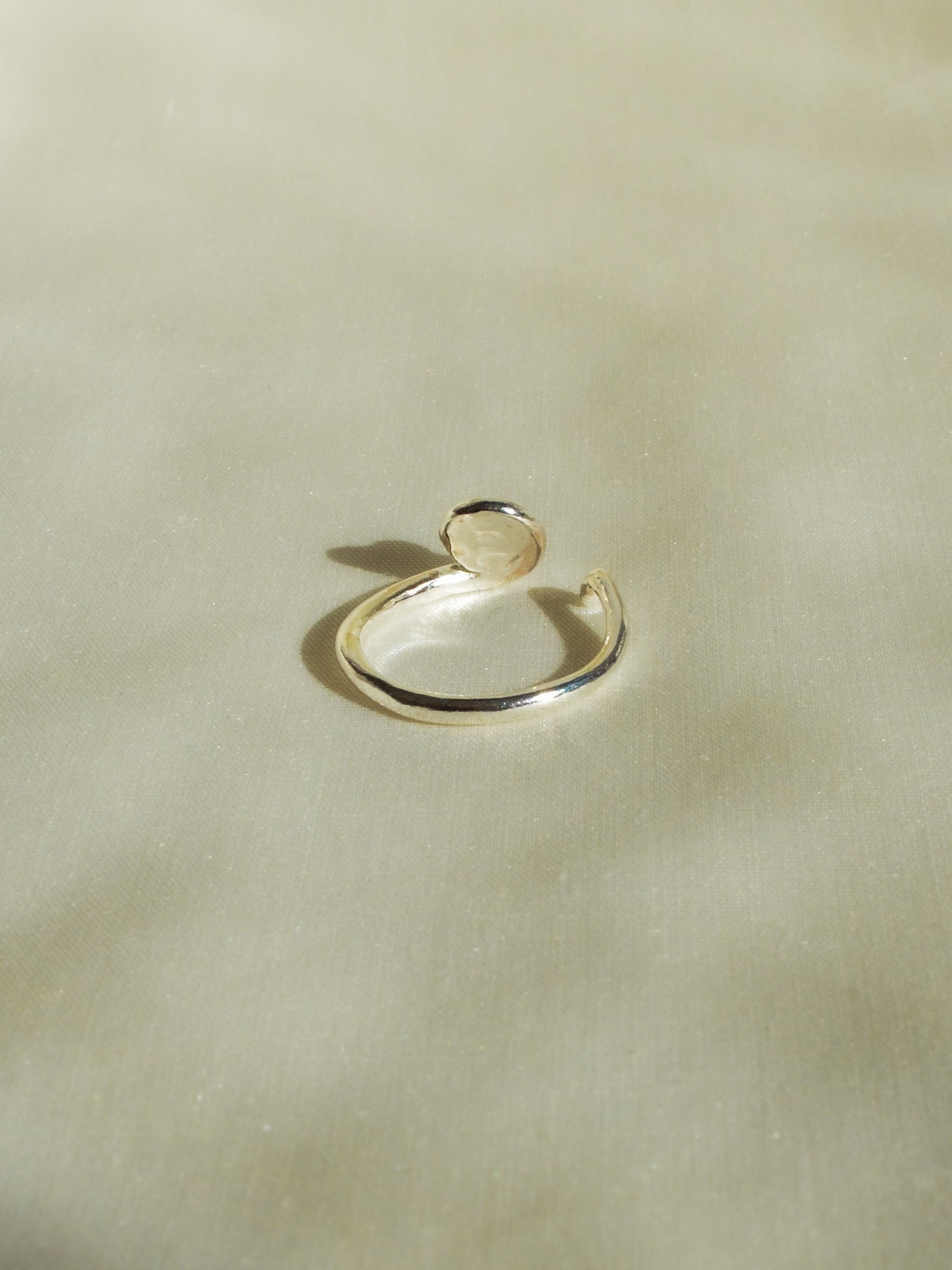 blue elio ring (size 6.5)