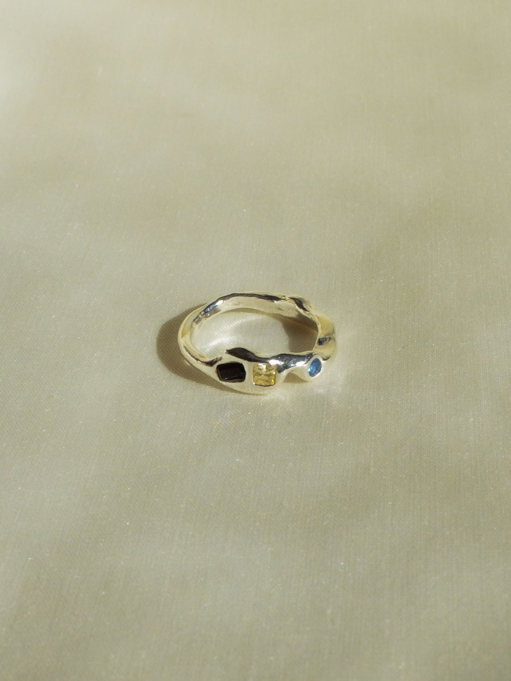 unni ring (size 5.5)
