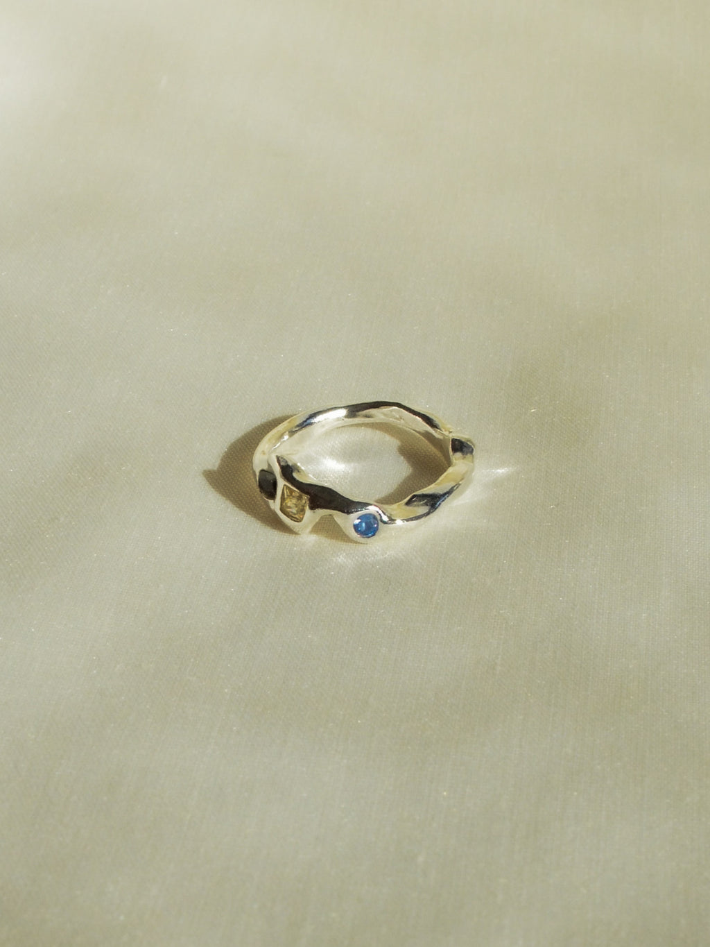 unni ring (size 5.5)