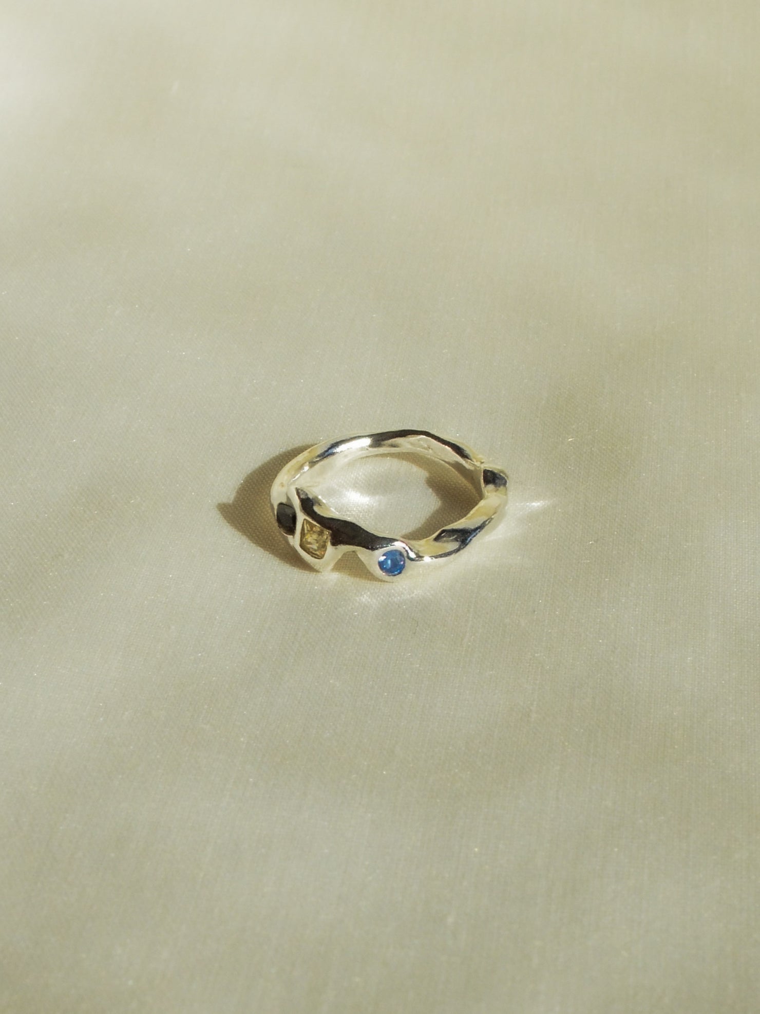 unni ring (size 5.5)