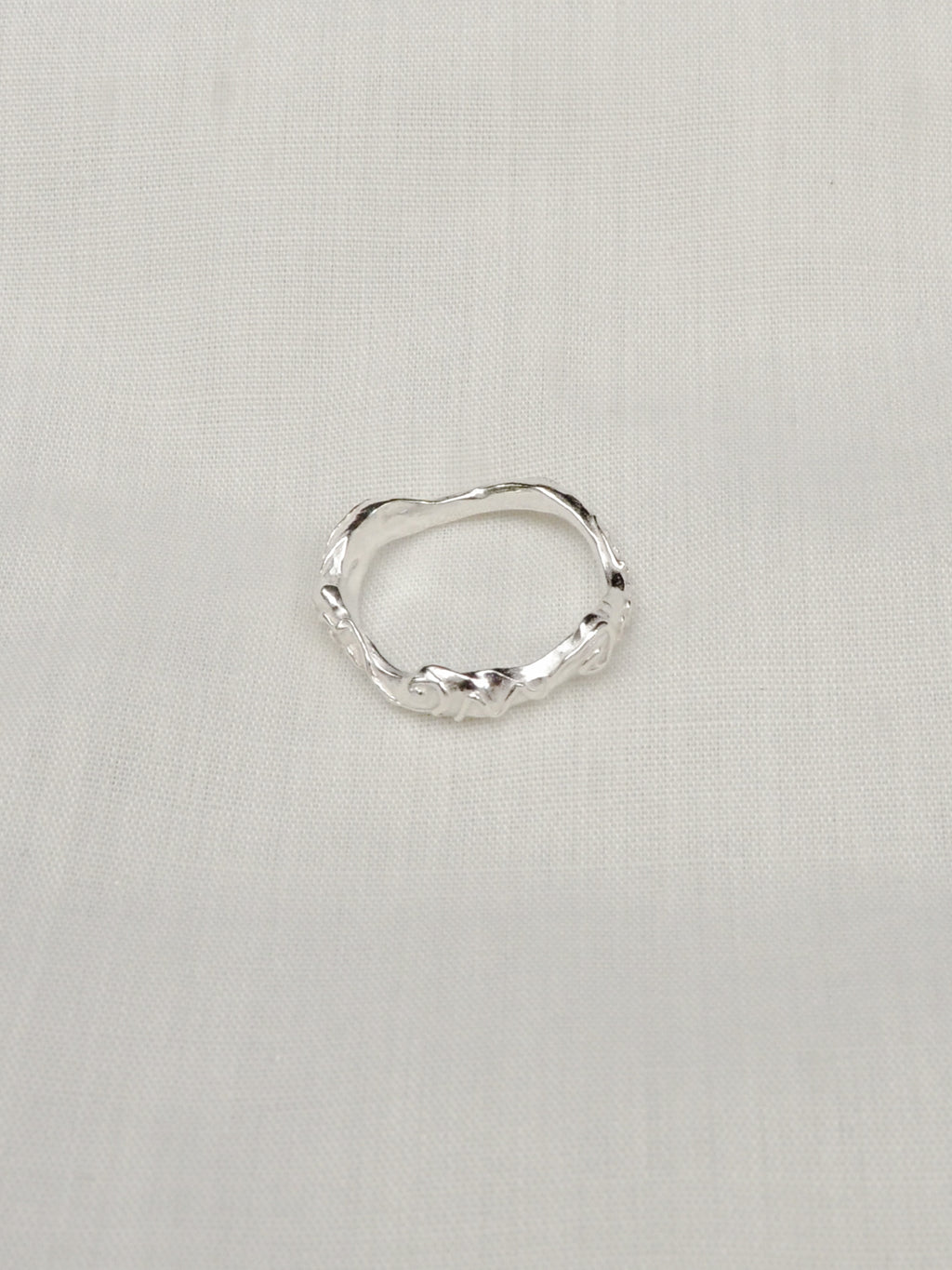 romantic slim ring