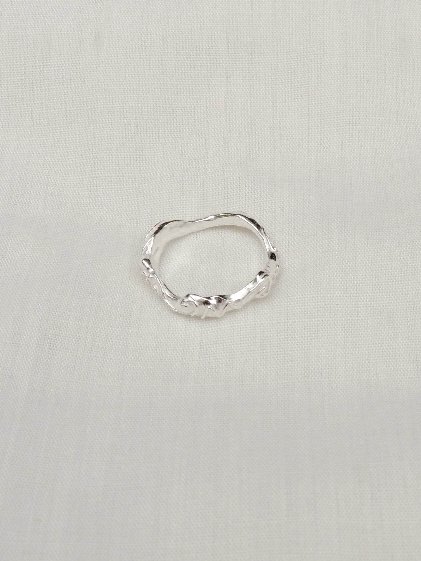 romantic slim ring