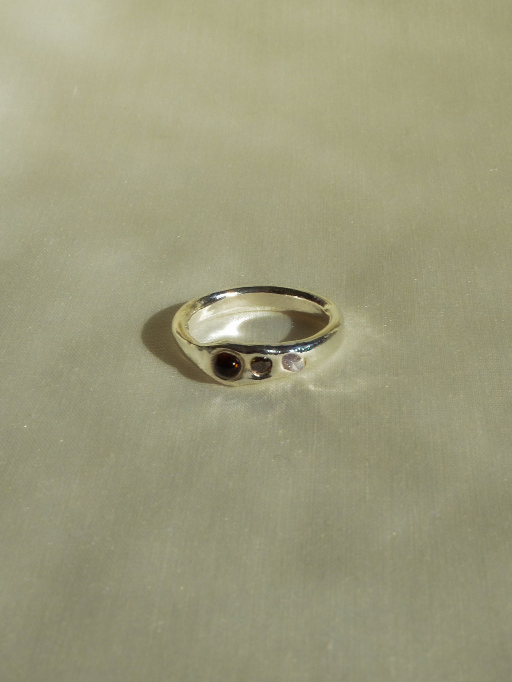 dottie ring (size 7)