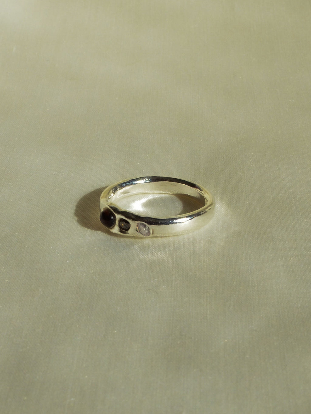 dottie ring (size 7)