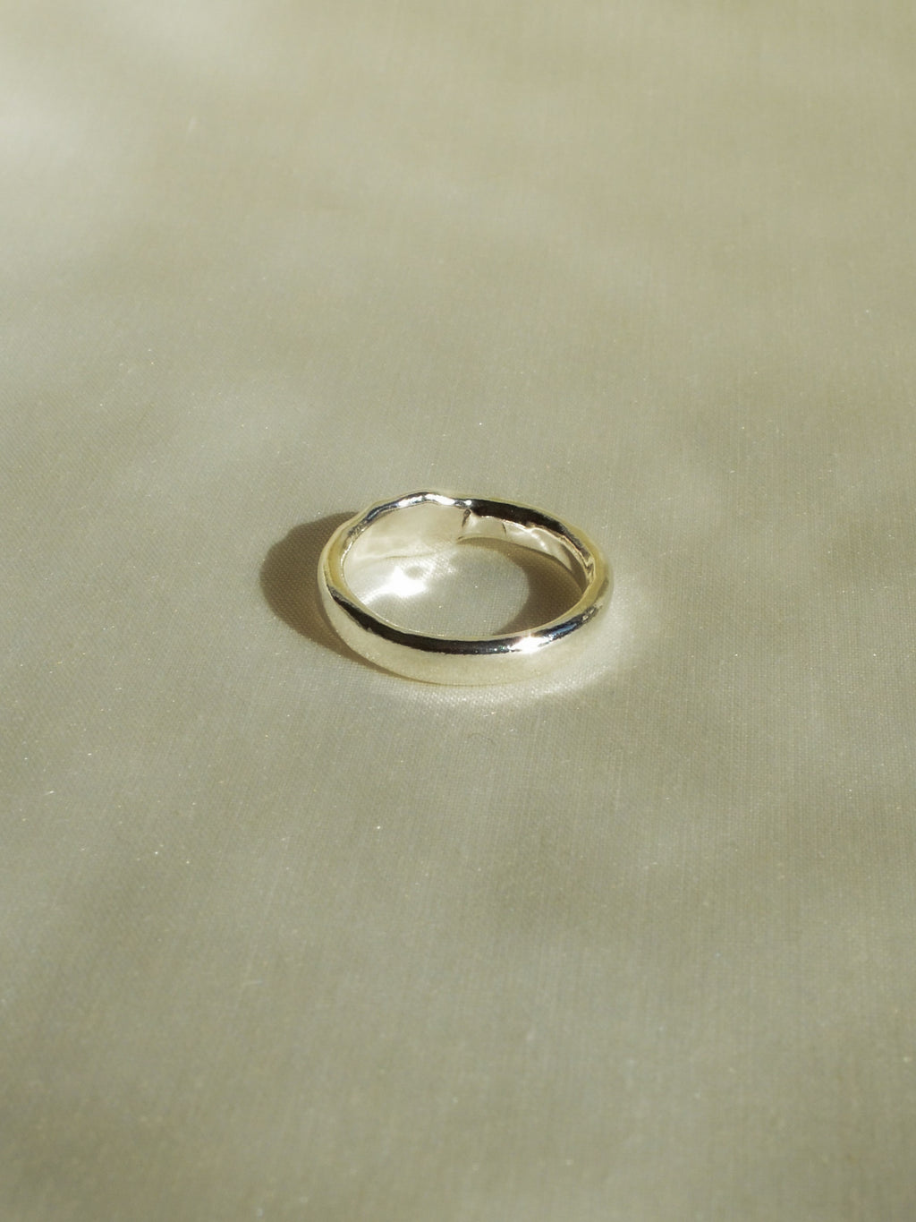 dottie ring (size 7)