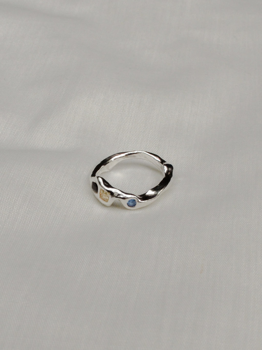 unni ring (size 5.5)